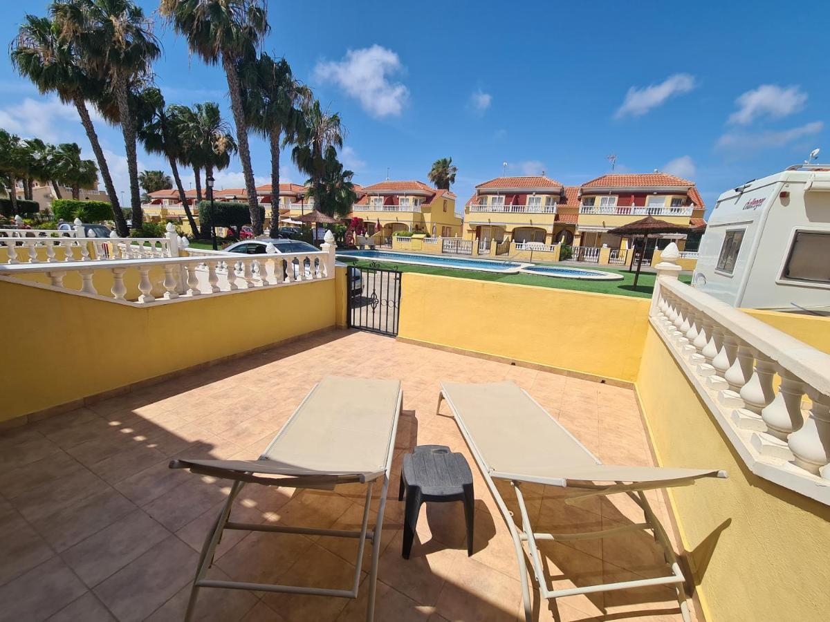 2 Bedroom Property In Closed Urbanisation Torrevieja Exteriér fotografie