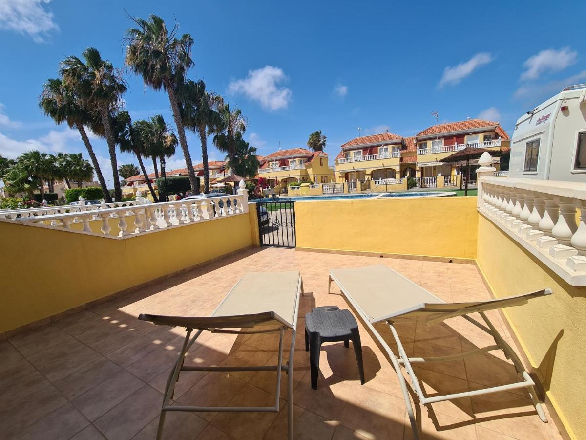 2 Bedroom Property In Closed Urbanisation Torrevieja Exteriér fotografie