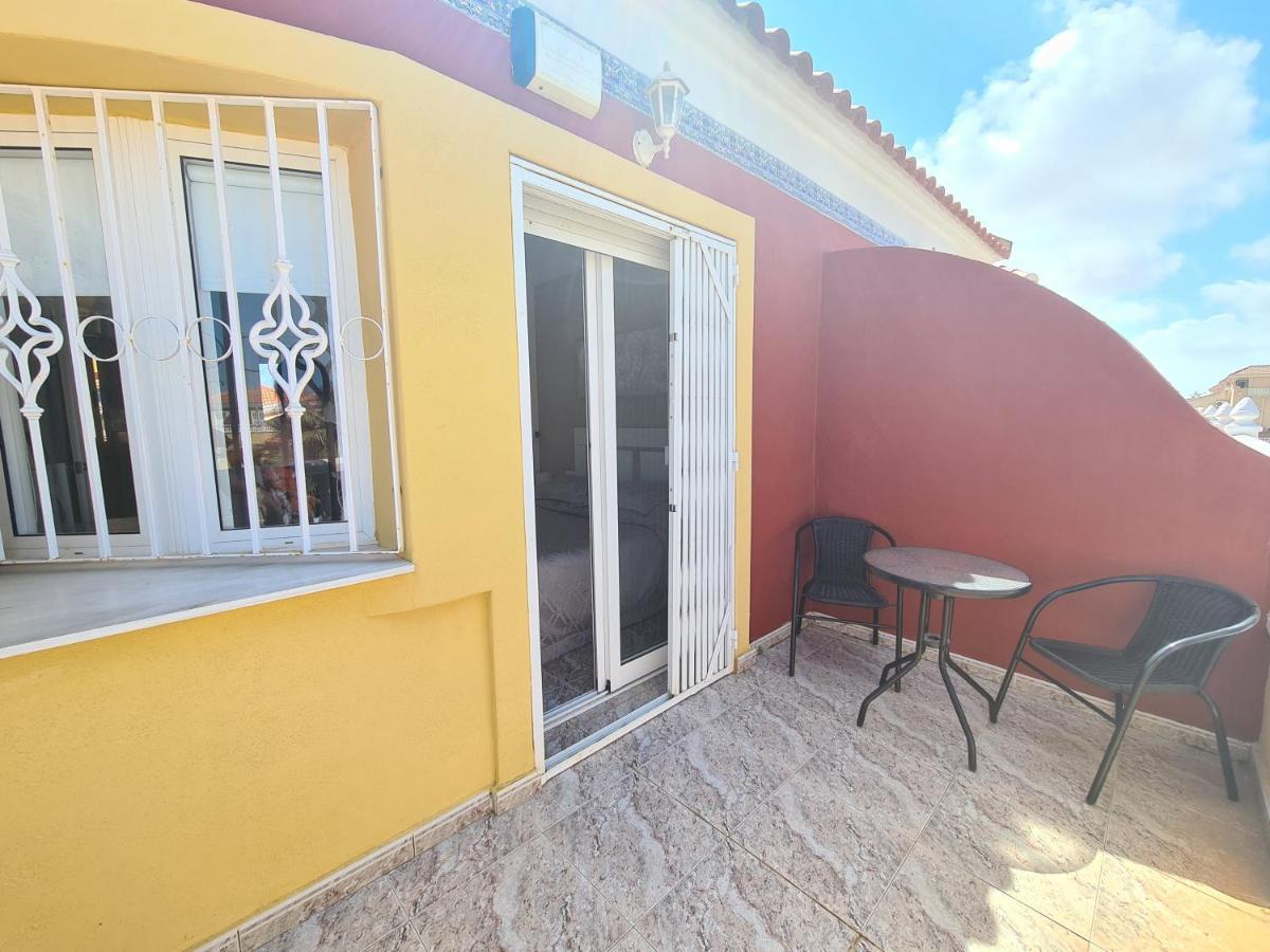 2 Bedroom Property In Closed Urbanisation Torrevieja Exteriér fotografie