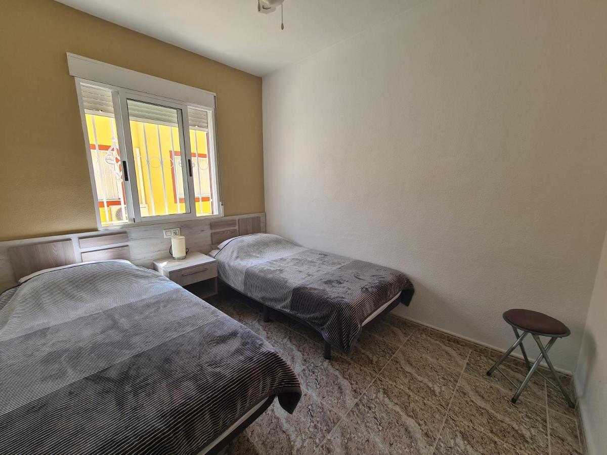 2 Bedroom Property In Closed Urbanisation Torrevieja Exteriér fotografie